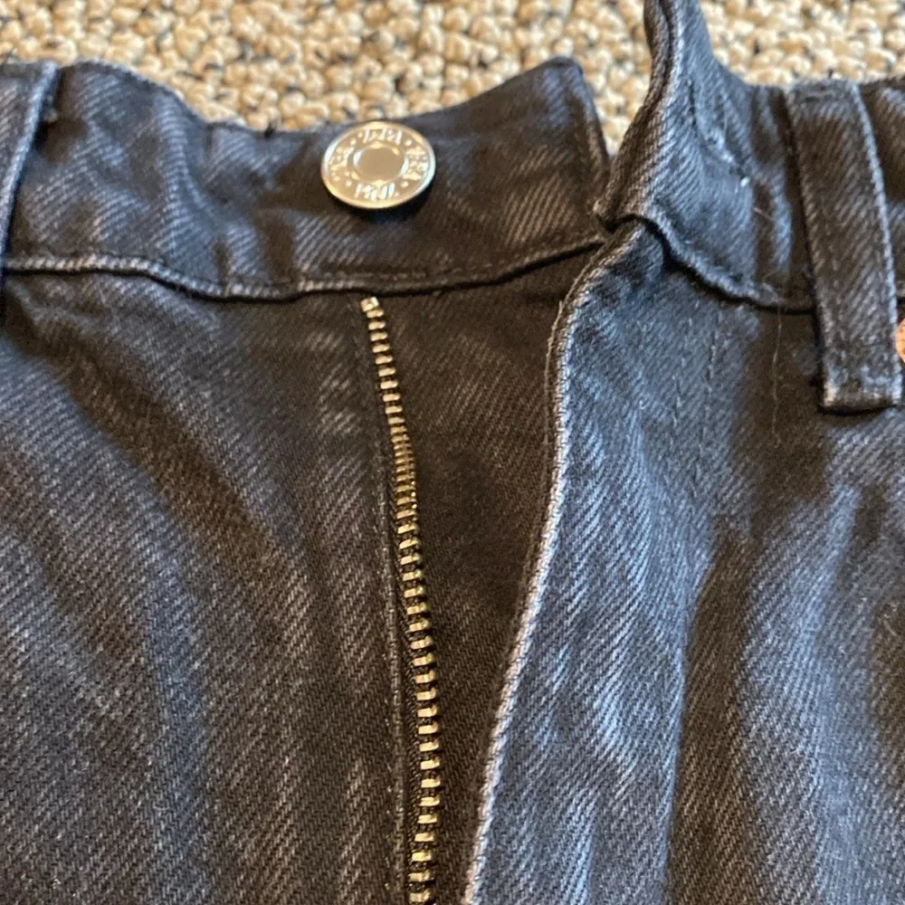 Zara Black Distressed wide Legged Jeans Size 0 in EUC